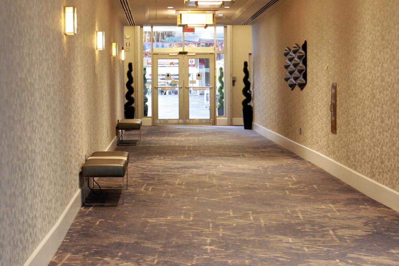 Philadelphia Airport Marriott Hotel Exterior photo