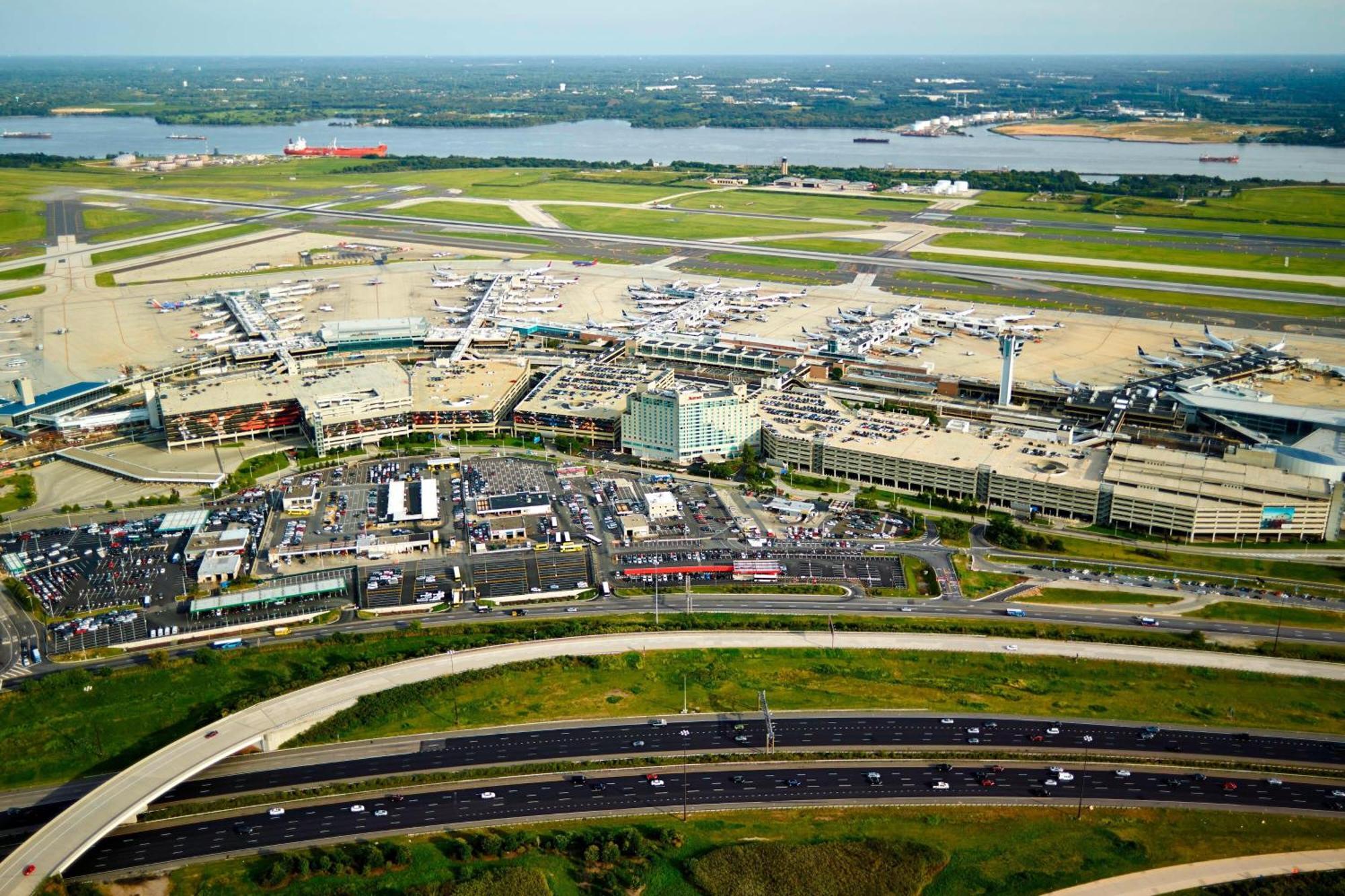 Philadelphia Airport Marriott Hotel Exterior photo